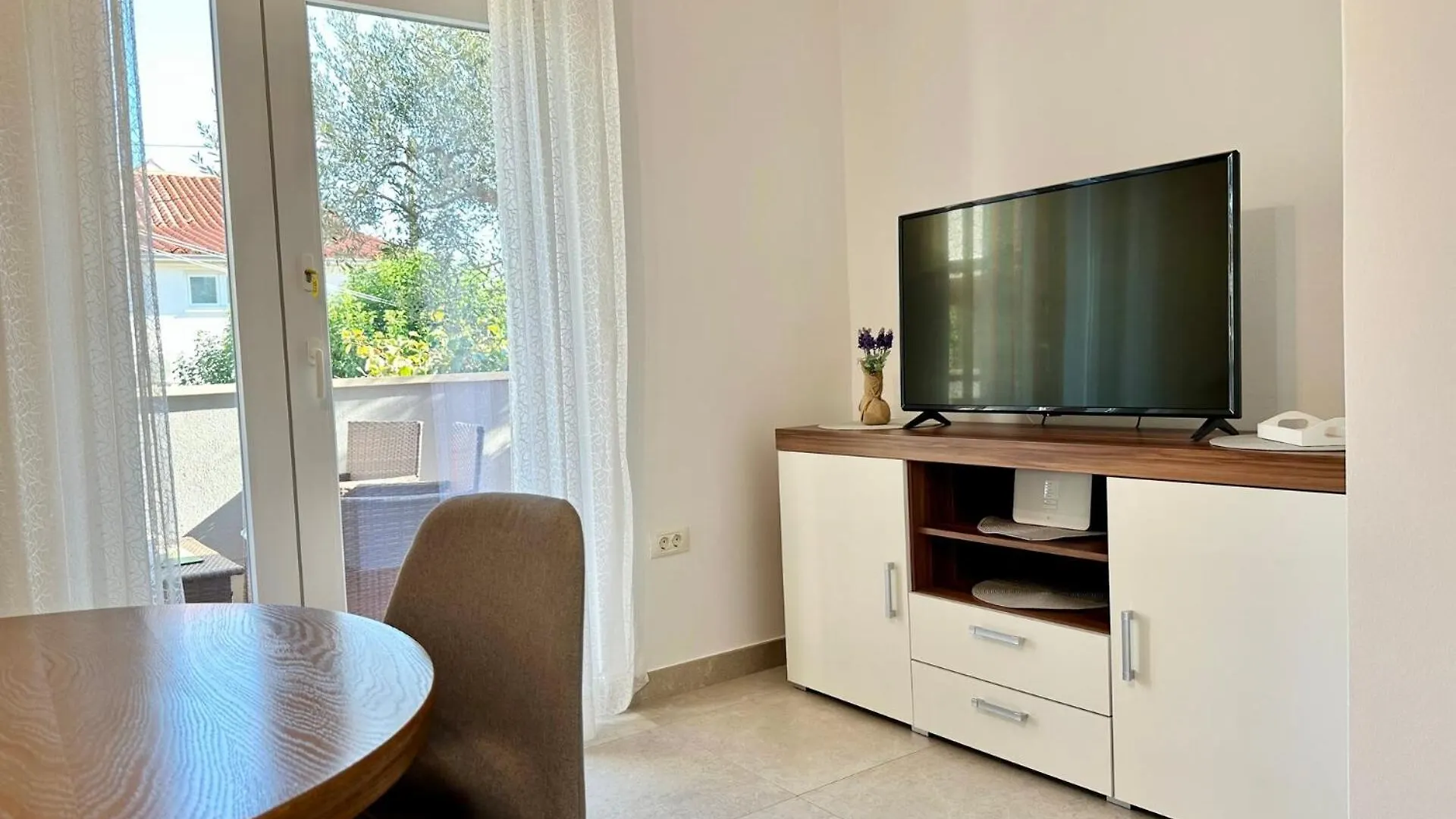 Apartment Krizman In A Great Location 로비니