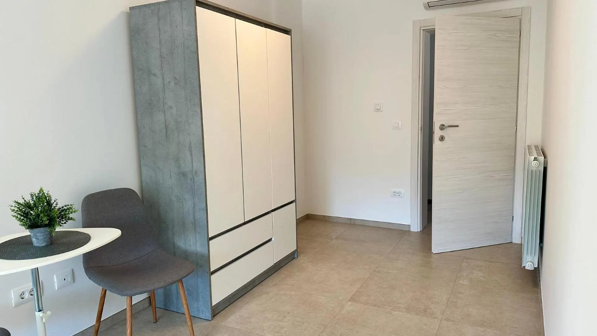 Apartment Krizman In A Great Location 로비니